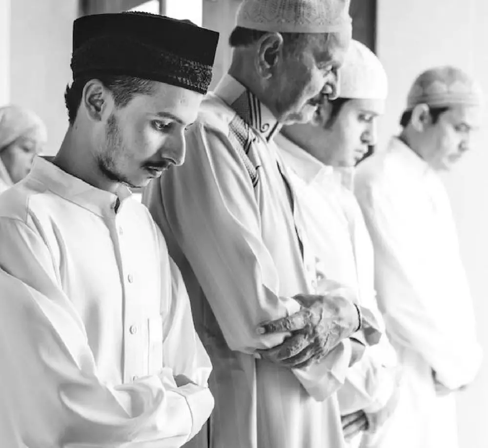 Tata cara sholat jenazah freepik.com