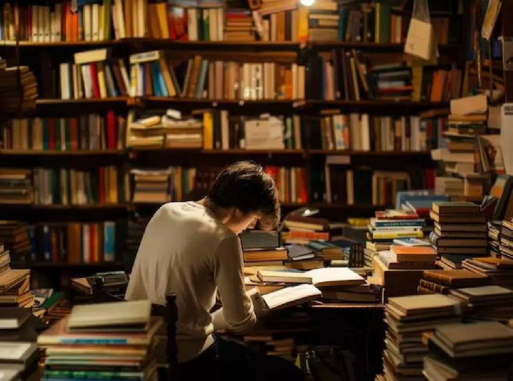 Contoh kalimat ewuh pakewuh freepik.com Contoh kalimat ewuh pakewuh freepik.com