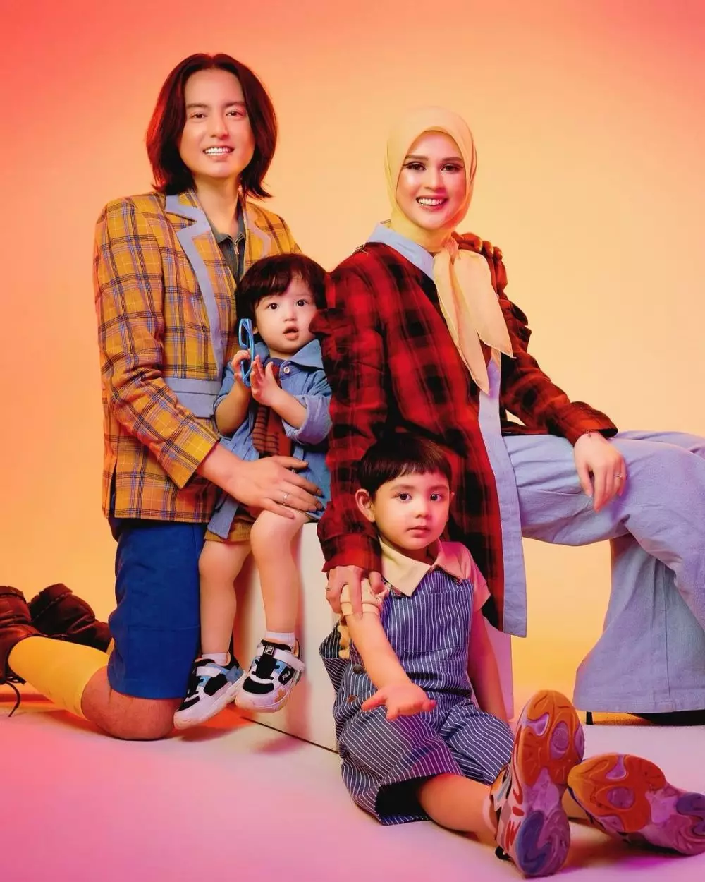 roger danuarta dan cut meyriska pernah putus © 2024 Instagram