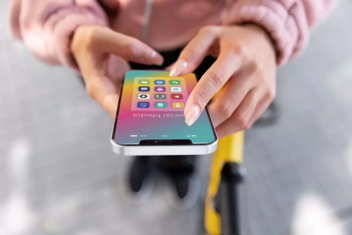 Selalu lakukan cara ini sebelum meminjamkan ponsel Android kamu kepada seseorang