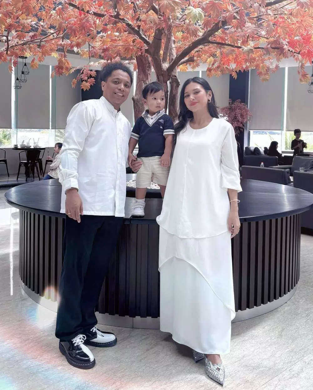 perjuangan arie kriting dapatkan restu ibu indah permatasari © 2024 Instagram