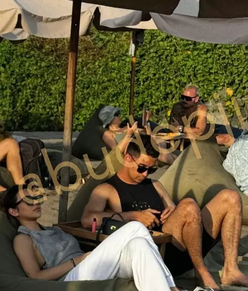 Salim Nauderer diduga jalan bareng Shakilla Astari © 2024 Instagram