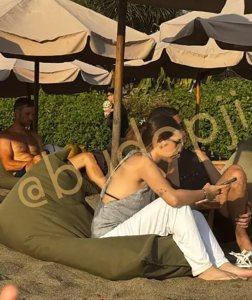 Salim Nauderer diduga jalan bareng Shakilla Astari © 2024 Instagram