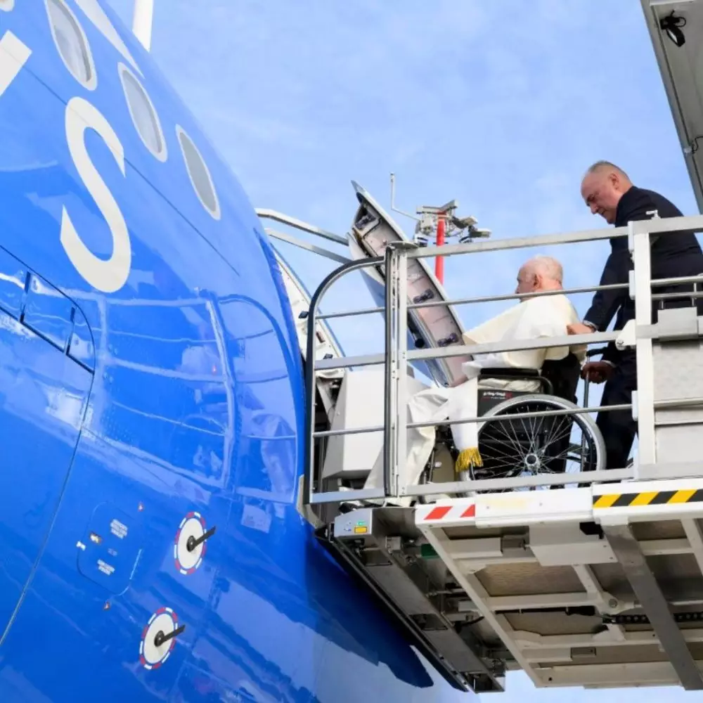 kesederhanaan paus fransiskus di Indonesia © 2024 brilio.net