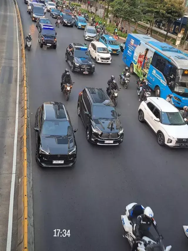 jokowi pakai innova © 2024 brilio.net jokowi pakai innova © 2024 brilio.net