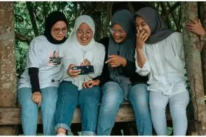 20 Contoh teks anekdot pendidikan yang relate dengan kehidupan anak SMA