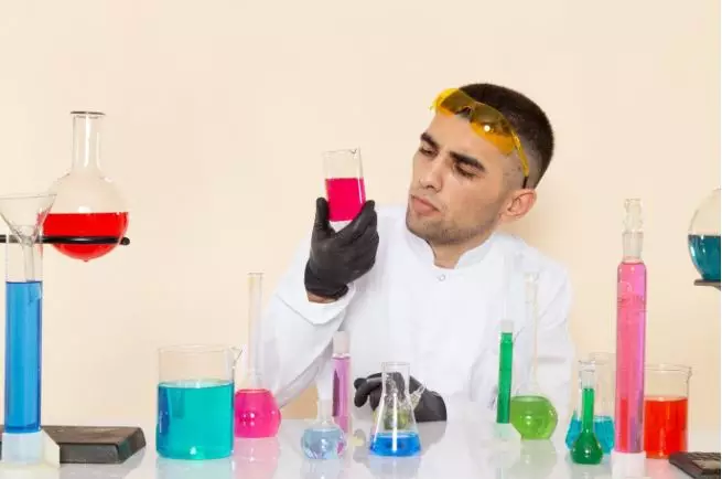 40 Contoh soal molarita © 2024 brilio.net 40 Contoh soal molarita © 2024 brilio.net