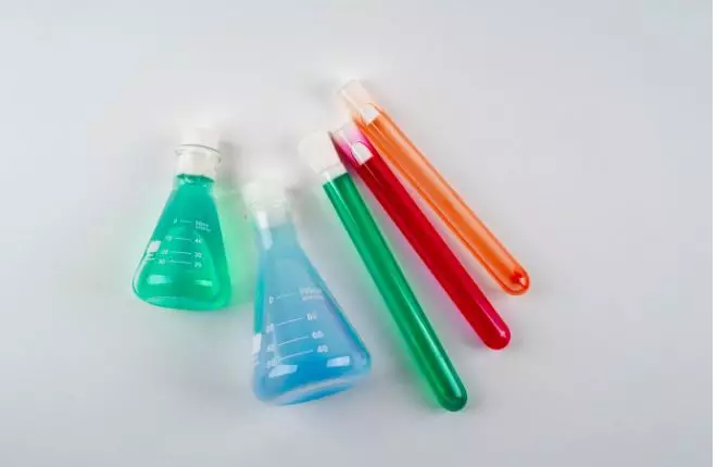 40 Contoh soal molarita © 2024 brilio.net 40 Contoh soal molarita © 2024 brilio.net