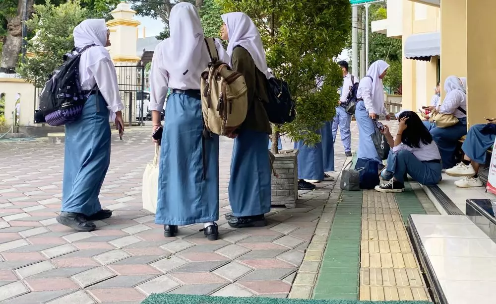 Curahan pelajar di tengah kebebasan memilih jurusan © 2024 brilio.net Curahan pelajar di tengah kebebasan memilih jurusan © 2024 brilio.net