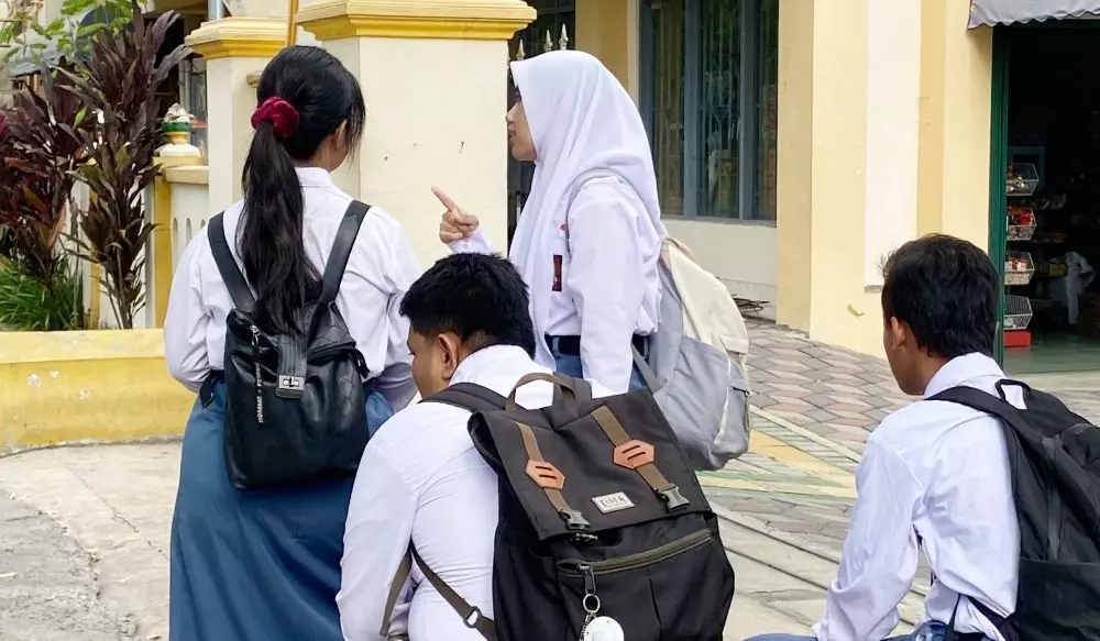 Curahan pelajar di tengah kebebasan memilih jurusan © 2024 brilio.net Curahan pelajar di tengah kebebasan memilih jurusan © 2024 brilio.net