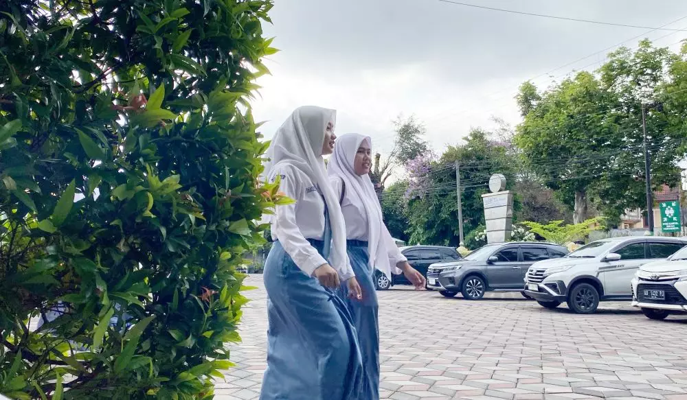 Curahan pelajar di tengah kebebasan memilih jurusan © 2024 brilio.net Curahan pelajar di tengah kebebasan memilih jurusan © 2024 brilio.net