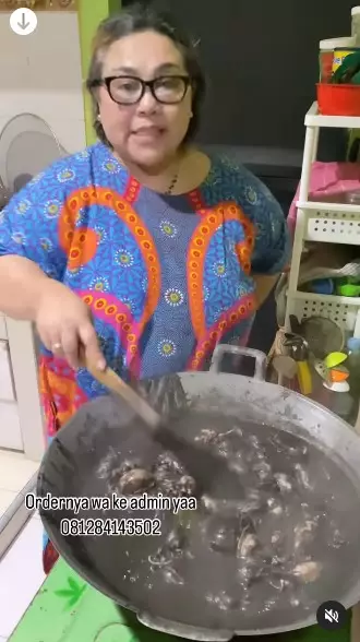 komedian jadi pedagang makanan © berbagai sumber komedian jadi pedagang makanan © berbagai sumber