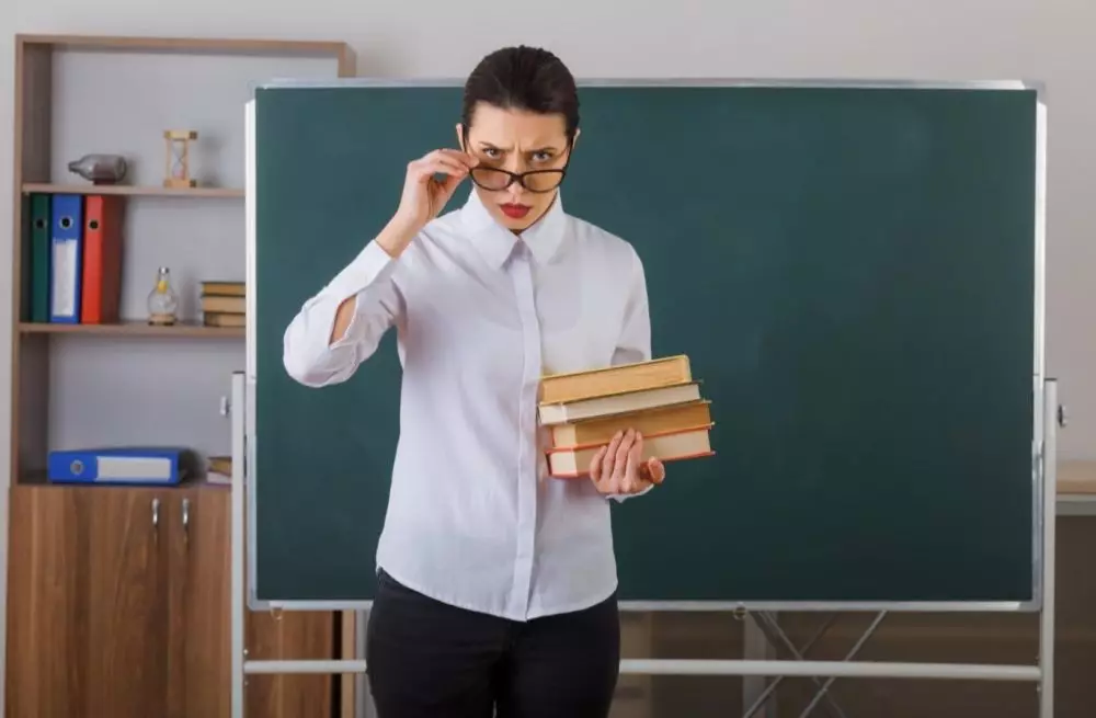 cara menjaga kesehatan mental guru © 2024 brilio.net