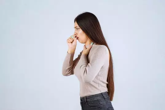 8 kebiasaan sepele yang jadi penyebab paru-paru basah © 2024 brilio.net 8 kebiasaan sepele yang jadi penyebab paru-paru basah © 2024 brilio.net