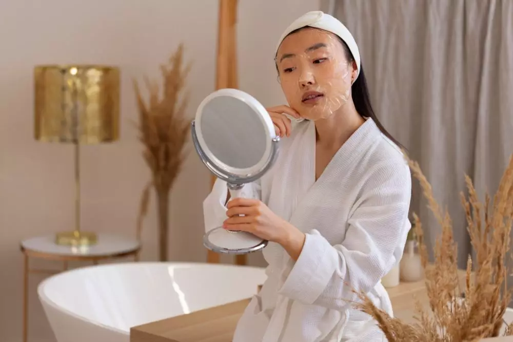 6 manfaat mandi malam © 2024 brilio.net