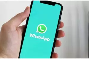 [KUIS] Cara memulai chat di WhatsApp bisa ungkap fashion nyeleneh ala warga +62 yang cocok untukmu