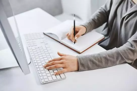 60 Contoh kalimat frasa sesuai jenis © 2024 brilio.net 60 Contoh kalimat frasa sesuai jenis © 2024 brilio.net