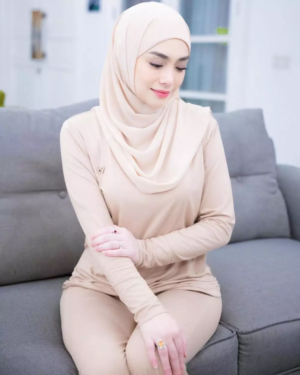 curhatan pilu Celine Evangelista pilih diam © Instagram