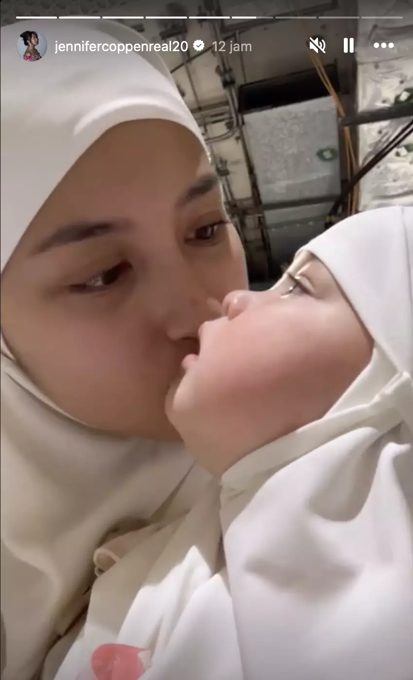 Jennifer coppen di masjidil haram © 2024 Instagram Jennifer coppen di masjidil haram © 2024 Instagram