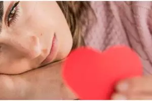 [KUIS] Bucin kamu termasuk wajar atau udah nggak sehat, nih? Cek di sini biar hubunganmu nggak toxic