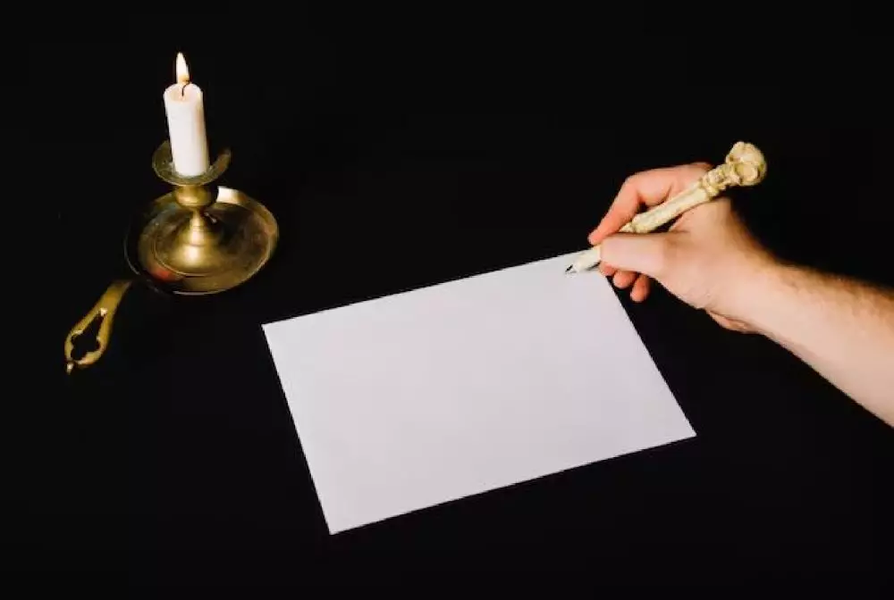 kisah mahasiswa tak mampu bayar kuliah freepik.com