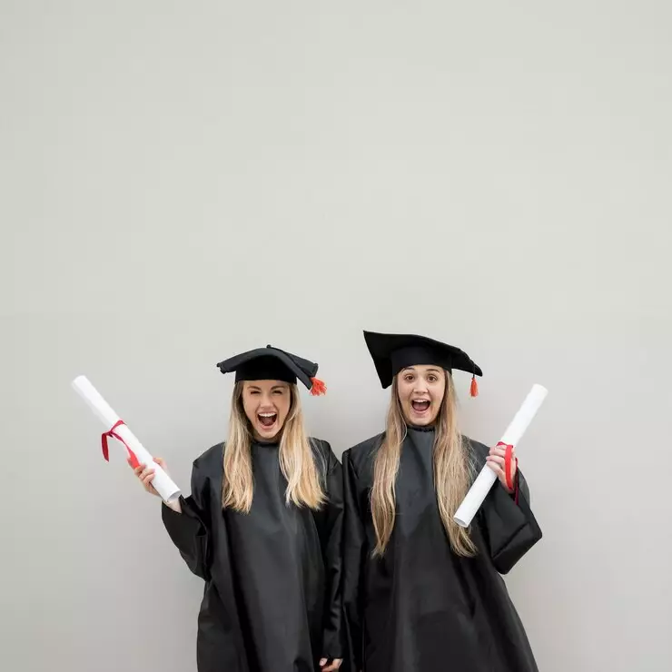 pengertian honoris causa © 2024 freepik.com pengertian honoris causa © 2024 freepik.com