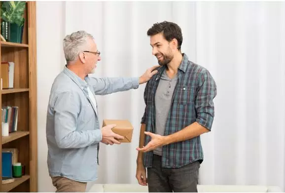 8 perbedaan love language anak laki-Laki dan perempuan © 2024 brilio.net