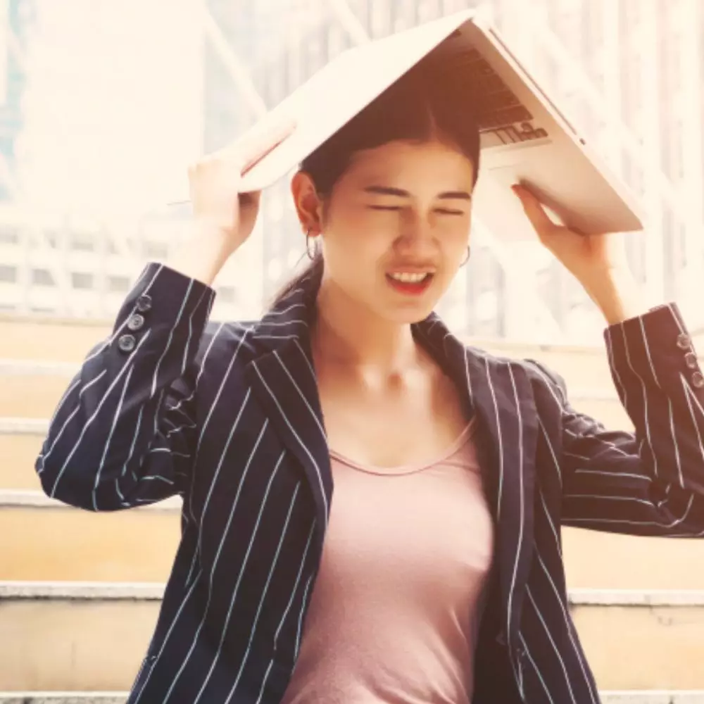 Bukan cuma bikin pusing, ini 10 dampak cuaca panas ekstrem terhadap kesehatan tubuh © 2024 brilio.net