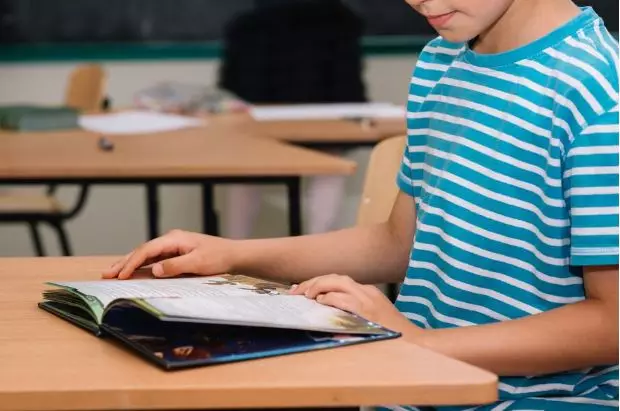 60 Contoh kalimat sederhana dan kalimat kompleks © 2024 brilio.net