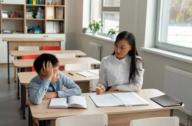 60 Contoh kalimat sederhana dan kalimat kompleks © 2024 brilio.net