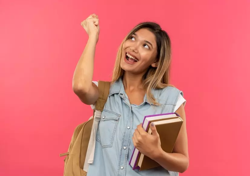 Contoh kalimat interogatif dalam teks negosiasi © 2024 freepik.com