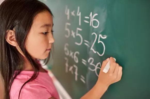 50 Contoh soal matematika kelas 2 semester 1 © 2024 brilio.net