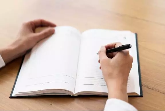 30 Contoh kalimat utama dan gagasan utama © 2024 brilio.net