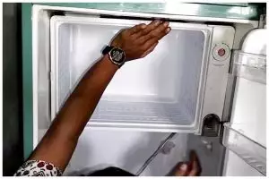 Kulkas tak dingin setelah dibersihkan meski sudah dinyalakan, ternyata ini alasan dan cara mengatasi