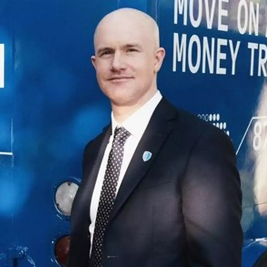 Raline Shah diduga sudah menikah diam-diam dengan Brian Armstrong CEO  Coinbase, berakhir bercerai