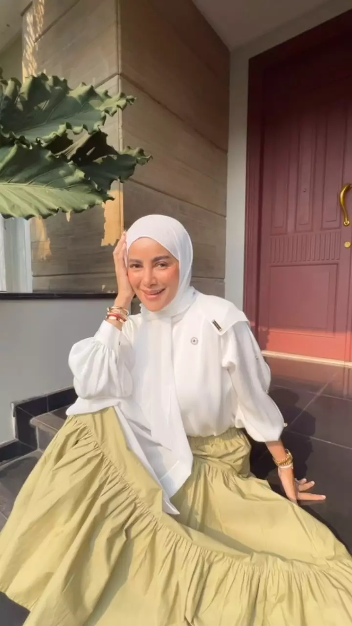 Olla Ramlan klarifikasi dipanggil sayang Baim © Instagram
