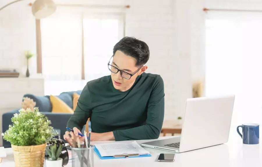 penyebab pekerja benci Hari Senin dan cara mengatasinya © 2024 freepik.com