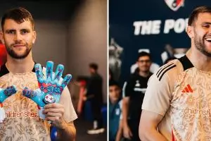 Momen Maarten Paes sekamar dengan Sandy Walsh jelang laga lawan Bahrain, didengarkan lagu Balonku