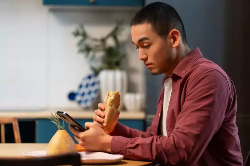 cara menghadapi stalker © 2024 brilio.net