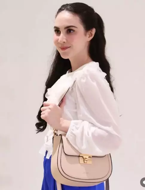 Alasan Arumi Bachsin jarang pakai branded © Instagram Alasan Arumi Bachsin jarang pakai branded © Instagram