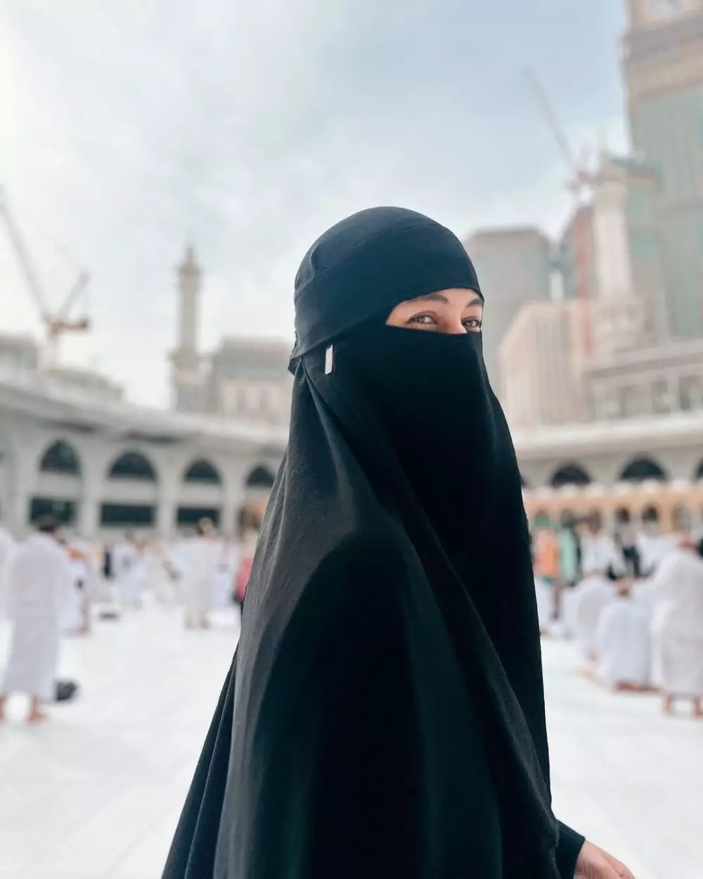 alasan paula verhoeven mantap berhijab © 2024 brilio.net