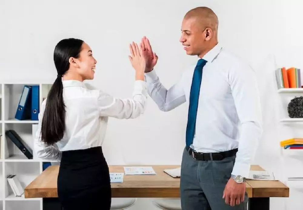 kebiasaan sederhana di tempat kerja freepik.com kebiasaan sederhana di tempat kerja freepik.com