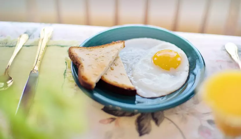 7 rutinitas kocak pekerja kantoran © 2024 brilio.net