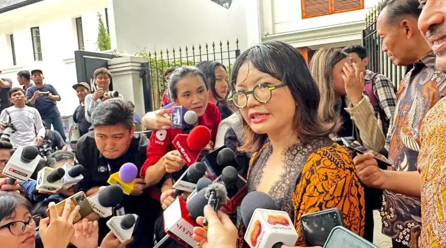 Fakta Stella Christie Guru Besar  © berbagai sumber Fakta Stella Christie Guru Besar  © berbagai sumber