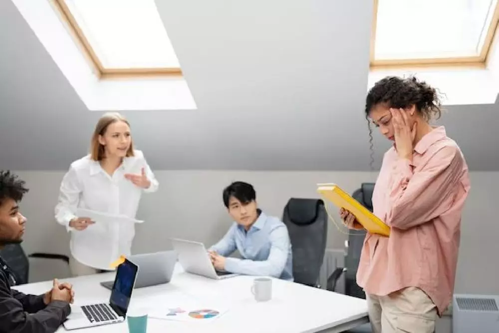 Kebiasaan sepele bikin sebel freepik.com Kebiasaan sepele bikin sebel freepik.com