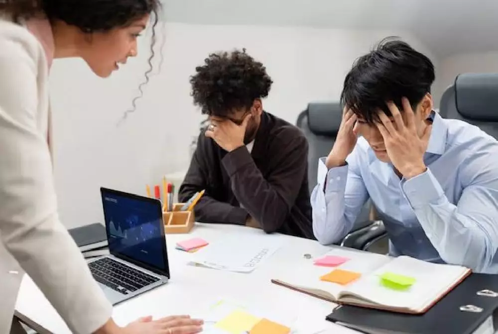 Kebiasaan sepele bikin sebel freepik.com Kebiasaan sepele bikin sebel freepik.com