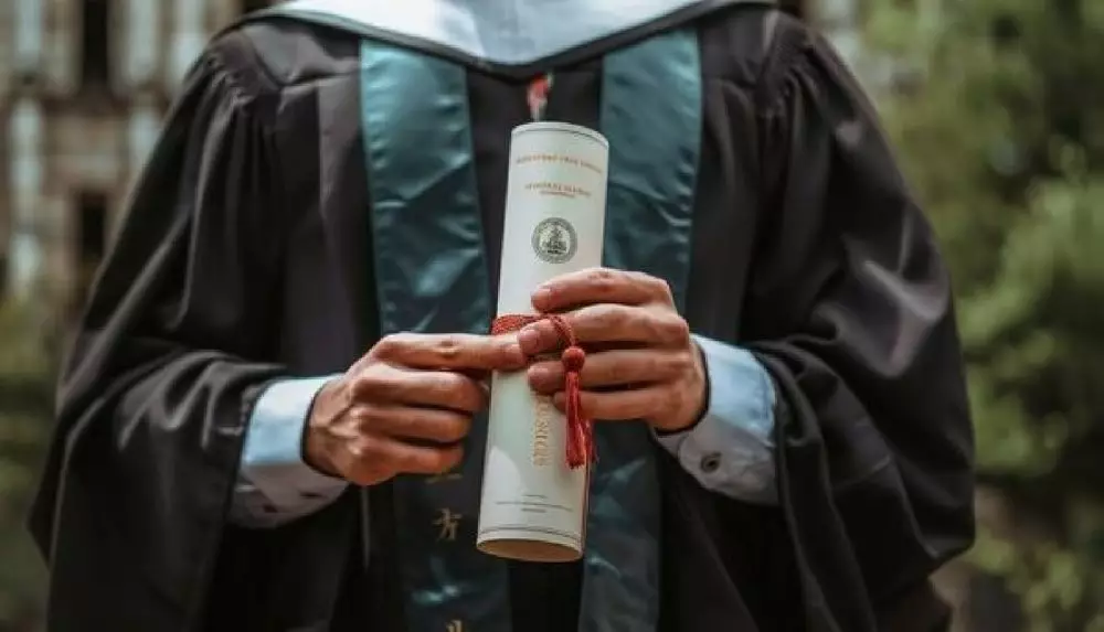 perbedaan S1 S2 dan S3 freepik.com