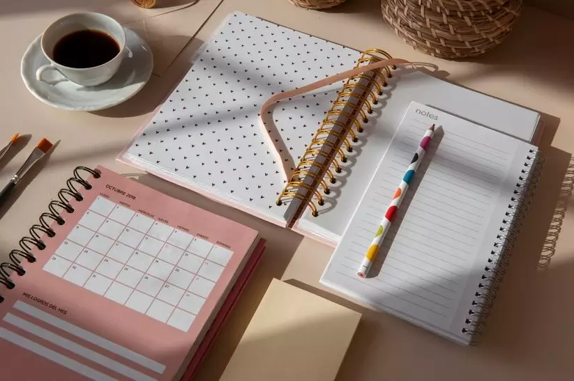 barang yang selalu ada di meja © 2024 brilio.net