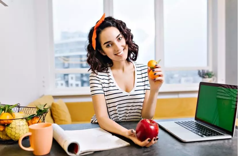 Jenis makanan gratisan di kantor © 2024 brilio.net Jenis makanan gratisan di kantor © 2024 brilio.net