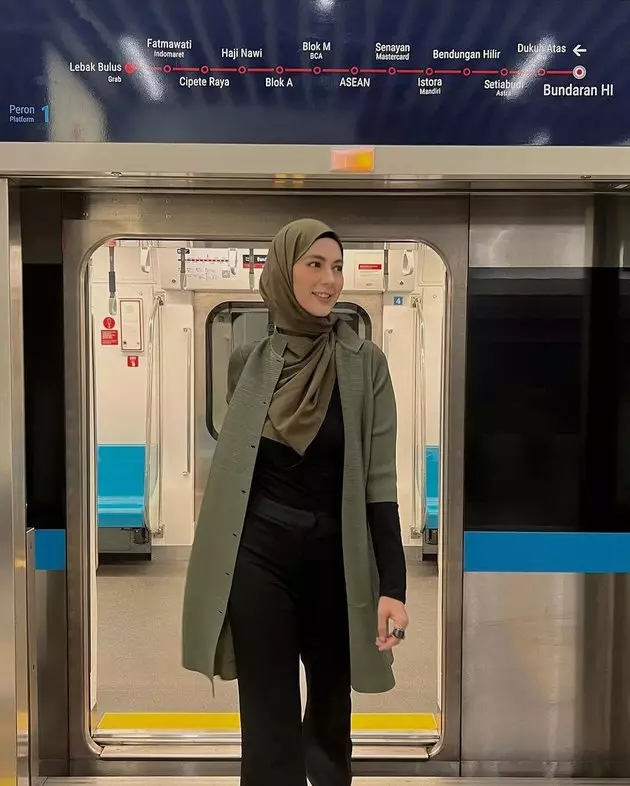 Alasan Paula Verhoeven tak tanggapi isu selingkuh © berbagai sumber Alasan Paula Verhoeven tak tanggapi isu selingkuh © berbagai sumber